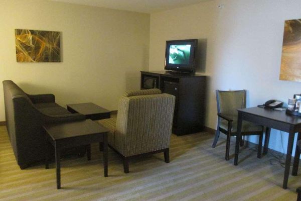 BEST WESTERN HARVEST INN AND S (Grand Forks)